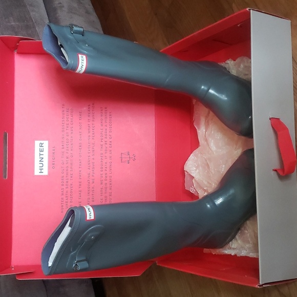 HUNTER Rainboots - Picture 1 of 5